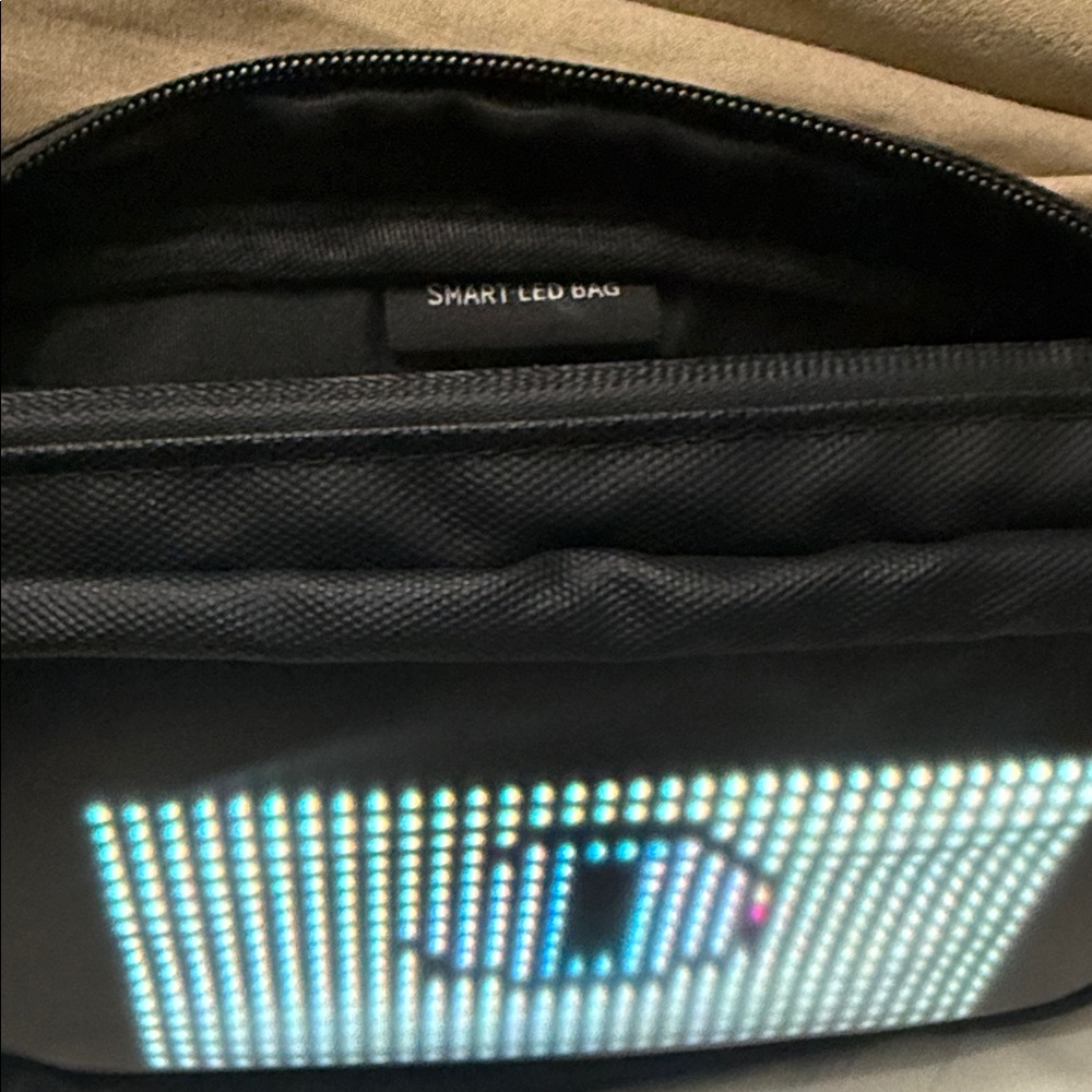 LED Display Fanny - Picture 3 of 3